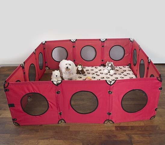 Rød hvalpegård 6 fag | 2 hvalpegårde sat sammen til en stor - 150x150 cm