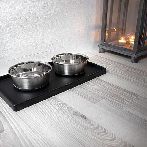 Hunter Madskål i rustfrit stål på SEJ Design Spiseunderlag med kant