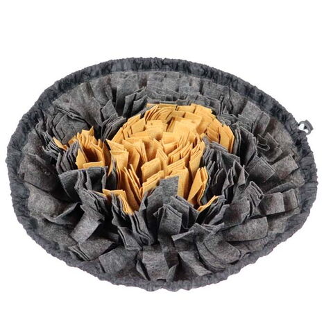 Snuseblomst med snoretræk I Brun