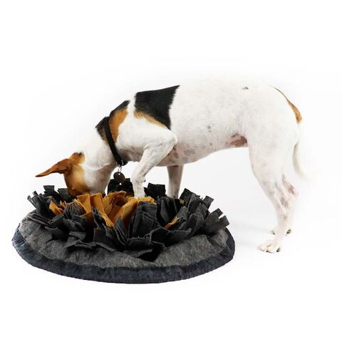 Snuseblomst med snoretræk I Brun