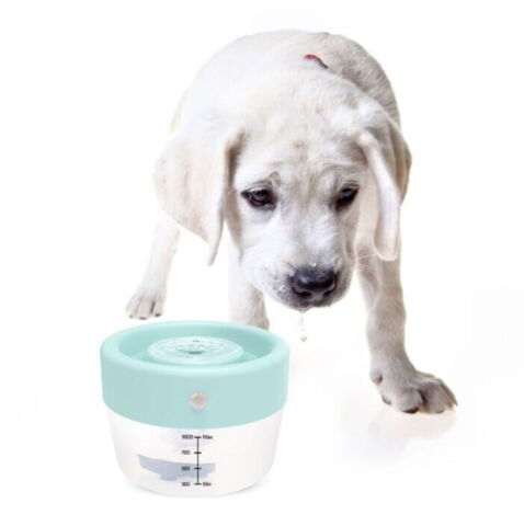 Elektrisk drikkefontæne til hunde og katte