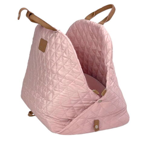 Ollipet Milano Bilsæde 3 i1 | Rosa har masser af plads til hunden.